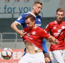 Wie erhofft, hatte Karl-Heinz Lappe in Offenbach mehr Platz für seine Laufwege und verzeichnete neben seinem Treffer zwei weitere hochkarätige Chancen.
