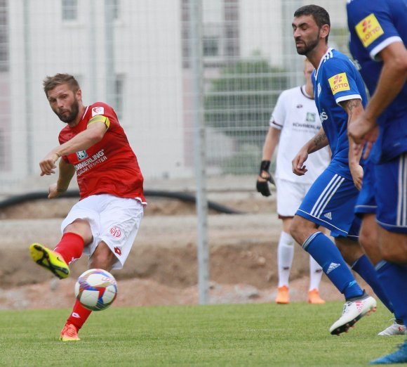 Für Kapitän Sebastian Tyrala und sein Team bedeutet der erste Saisonsieg vom Dienstag vor allem Erleichterung. Zufriedenheit mit der eigenen Rolle in der Regionalliga kann sich erst mit weiteren Erfolgen einstellen.