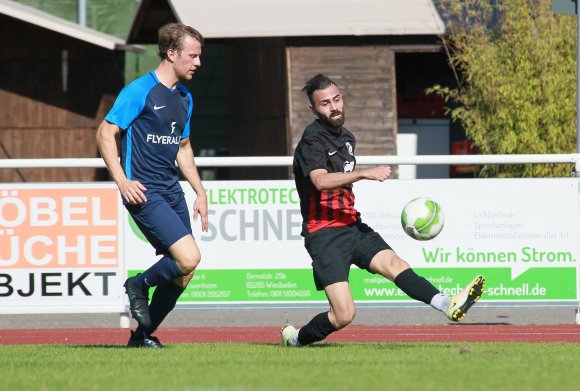 Ferat Can Yala (r.) war einer der Nieder-Olmer Torschützen beim 5:4 gegen den FC Nackenheim.