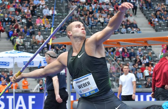 Zum Saisonabschluss genoss Julian Weber die Atmosphäre beim Istaf im Berliner Olympiastadion - und belegte hinter Europameister Thomas Röhler den zweiten Platz.