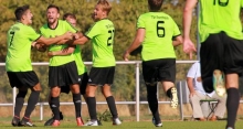 Der Joker stach: Antonio Agati (2.v.l.) schoss den TSV Zornheim in der Nachspielzeit zum Sieg gegen den FSV Saulheim.