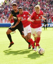 Jonathan Burkardt ist seit Samstag der jüngste Bundesligaspieler im 05-Kader.