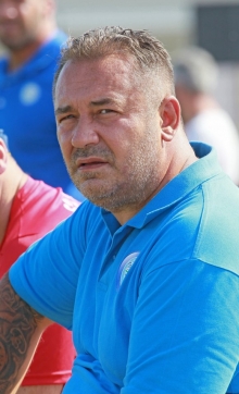 Trat in eine Kurzschlussreaktion zurück, bleibt dank der Überredungskünste der Vorstandskollegen: Italclub-Trainer Giuseppe Tafuro.
