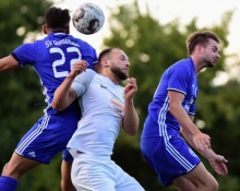 Mateo Trapp (M.) hat seinen Urlaub beendet und nimmt wieder am Training teil. Trainer Kayhan Cakici kann sich vorstellen, ihn direkt wieder in die Anfangself zu stellen.