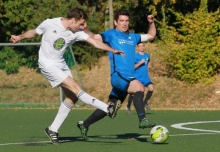 Und wieder reichte es für Jonas Gangl trotz dreier Tore in einer Stunde auf dem Feld nicht zum Hattrick. Diesmal kam ihm nicht, wie in Schifferstadt, Kollege Fynn Pierrets dazwischen, sondern die Halbzeitpause. Keine Frage, dass es bei seiner aktuellen Quote bald klappen wird.