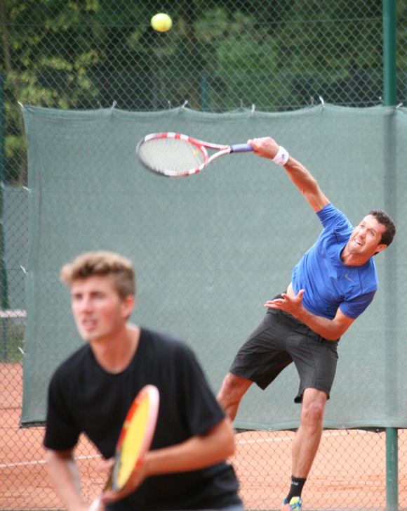 Verlässlich im Einzel und auch gemeinsam stark: das Schott-Doppel Marco Bella (hinten) und Steffen Hillenmeier.