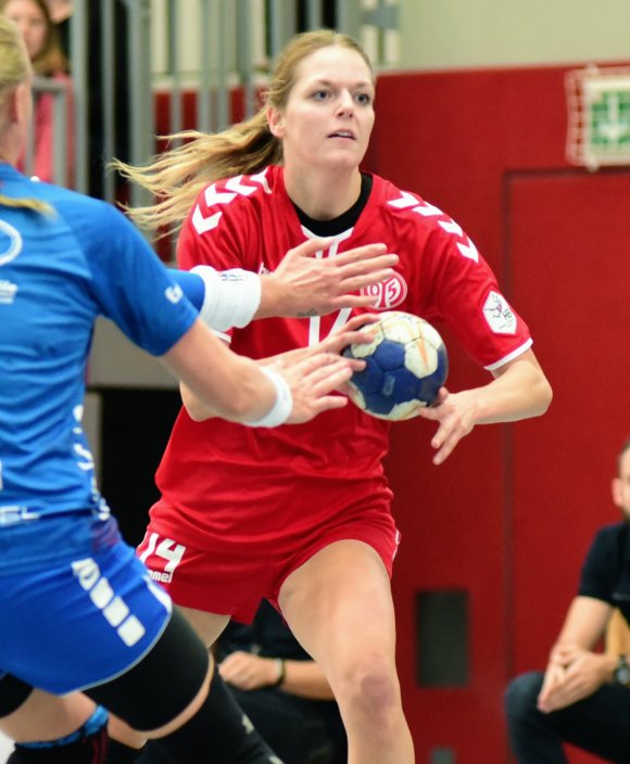 In ihrer Heimatstadt Lübeck legt Sophie Hartstock mit den Zweitligahandballerinnen des FSV Mainz 05 einen Zwischenstopp ein, um vor der Partie beim TSV Nord Harrislee die Anreisezeit am Spieltag zu verkürzen. Und eine Trainingseinheit ist auch noch drin.