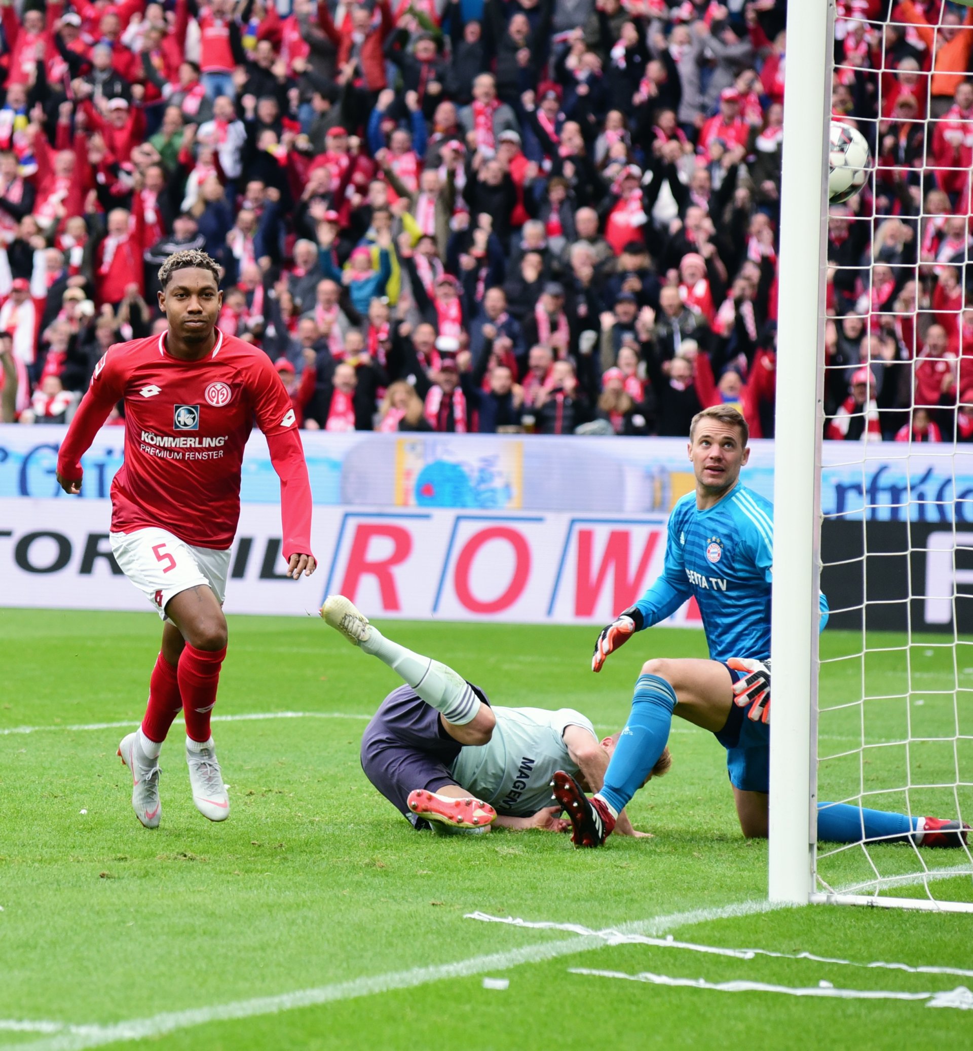 ...weil Jean-Paul Boëtius Treffer zum 1:1 nicht den Endstand markierte.