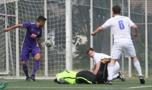 Die TSG Bretzenheim 46 kann durch einen Heimsieg gegen den SV Rüzheim zum Tabellenführer aufschließen. Das Heimspiel der vorigen Saison ging mit 2:3 verloren. Hier erzielt Felix Rentschler (r.)  kurz vor der Pause das 1:1.