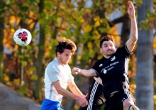 Konstantin Fring (l.) musste mit dem TSV Schott bei seinem Heimatverein quittieren.