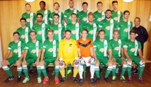 Der Kader der TuS Marienborn: (obere Reihe von links) Marco Ritz, Carnell Likunde, Timm Filtzinger, Mateo Trapp, Frank Bernigner, Patrick Konieczny, Lukas Posegga, (Mitte) Christian Bulling, Milad Azar, Moritz Filtzinger, Till Fickinger, Dennis Steinbrecher, Frederik Schulz, Felix Werner, Trainer Guido Ritz, (vorne) Marcel Weyand, Dennis Ritz, Arne Schlotheuber, Max Claus, Benjamin Fischer, Marco Jantz, Kjell Engels, Christopher Stahl. Es fehlen Johannes Lutzenburg, Marvin Grieser und Jan Hellmann.