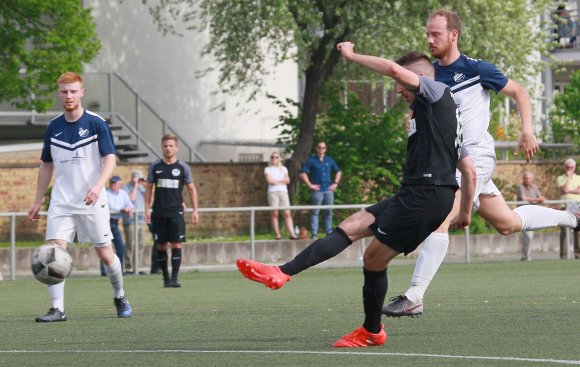 Es ist noch nicht lange her, dass der VfB Bodenheim gegen den SV Geinsheim einen überlegenen 4:0-Heimsieg feierte. So hoch wie im April muss es diesmal gar nicht ausfallen. Norman Loos und seine Bodenheimer brauchen einfach die Punkte.