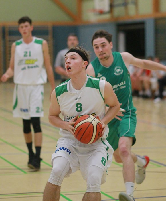 Leander Bussmann und die DJK Nieder-Olm rannten und spielten die TVG Trier schon im ersten Viertel in Grund und Boden.