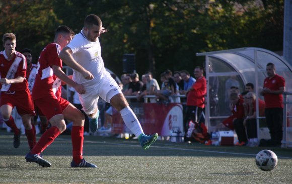 Erst in der vergangenen Winterpause zum VfB Bodenheim gekommen, zieht Lirion Aliu nunmehr weiter und soll die Offensive von Verbandsligist TuS Marienborn stärken.