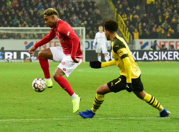 Noch einmal sind Jean-Paul Boëtius (l.) und die 05er gefordert, bevor es in die Weihnachtspause geht: Am Sonntagabend beenden sie die Bundesliga-Hinrunde in Hoffenheim.