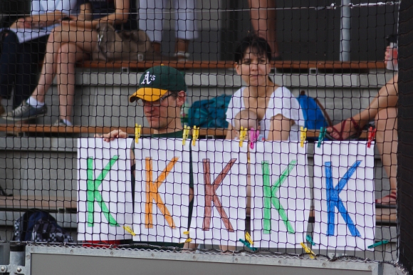 Das K steht in den Baseballstatistiken für Strikeout. Jan-Niclas Stöcklin warf acht nacheinander; der Mann mit der Oakland-Athletics-Kappe hatte also noch einige Arbeit vor sich.