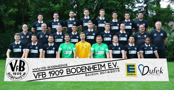 Der Kader des VfB Bodenheim 2014-15. Hinten (v.l).: Kevin Handrick, Bernd Fiedler, Alan Ates, Norman Loos, Malte Schmidt, Antonio Serratore, Dominik Göbig, Harald Hegemann (Betreuer) Mitte: Jockel Weinz (Trainer), Günter Loos (sportl. Leiter), Dennis Hassemer (C), Tevin Claude, Phillip Krichten, Philipp Kögler, Marian Saar, Rüdiger Acker (Abteilungsleiter Fußball), Harald Loos (TW-Trainer). Vorne: Philipp Kapol, Simon Riebel, Roberto Todaro, Mareck Dörr, Philipp Stumm, Daniel Berschet, Markus Schmitt, Gero Dainotto, Nelson Kari-Kari. Es fehlt: Carlos Stabel.