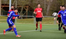 Der passt: Luigi Canizzo erzielt in der achten Minute das 1:0...