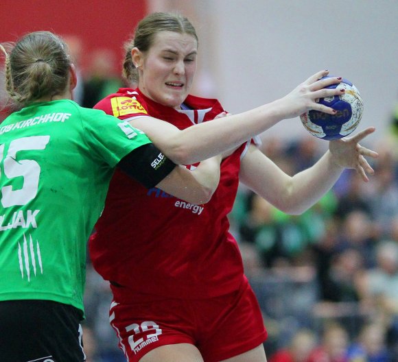 Ein Talent wird flügge: Nach dem Abitur sucht Paulina Golla einen neuen Weg für sich und ihre Handballkarriere, die sie beim Buxtehuder SV fortsetzen wird.
