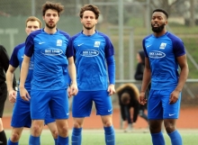 Nicht zu fassen: Der TSV Schott gibt gegen den Tabellenletzten eine 2:0-Führung aus der Hand.