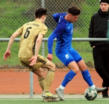 Gegen den VfB Dillingen haben Giorgio Del Vecchio (r.) und der TSV Schott zwei Punkte verschenkt. Am Mittwoch werden sie mehr Biss zeigen müssen.