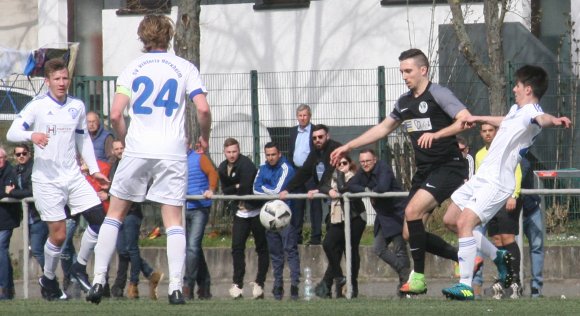 Für Noman Loos war das Heimspiel gegen Viktoria Herxheim vor genau einem Jahr ein Highlight mit einem schwer erkämpften 4:3-Sieg. Diesmal wäre ein ähnliches Ergebnis eine Überraschung, die der VfB gut gebrauchen könnte.