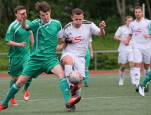 Offensivmann Kevin Beringer (am Ball) und seine Laubenheimer Teamkollegen gehen nach einer guten Vorbereitung mit viel Schwung in die neue Saison.
