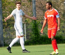 Ist doch ganz einfach: Patrick Huth, hier nach seinem 2:0 gegen den TuS Rüssingen, ist in Marienborn auf dem Weg zu alter Form.