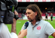 Am Samstag noch in Köln, darf sich Martin Schmidt am Sonntagabend auf die Fragen von 