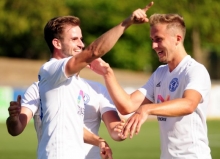 Drei Tore erzielte Dennis Merten (l.) in Rüssingen, das dritte bereitete Alexander Rimoldi (r.) vor.