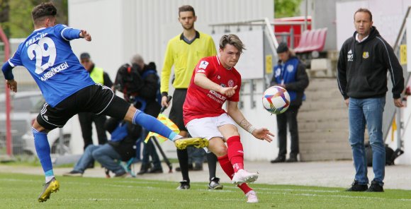 Beim Heimsieg gegen den 1.FC Saarbrücken überzeugten Niklas Kölle und die Mainzer U23 auch kämpferisch. Diese Mentalität werden sie auch am Samstag benötigen.