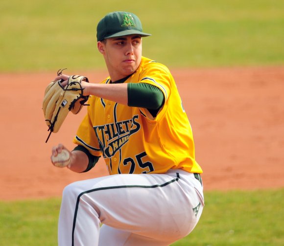 Kevin Schnorbach gab beim 20:0 in Dohren sein Saisondebüt und stand im fünften und sechsten Inning auf dem Mound.