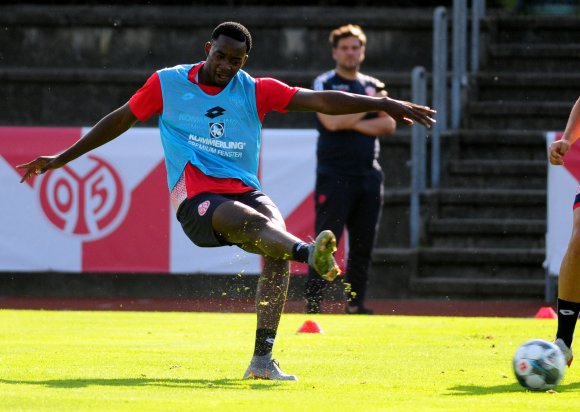 Jean-Philippe Mateta gehörte zu den U-21-Spielern, die in Grassau den Dienst wieder aufnahmen.