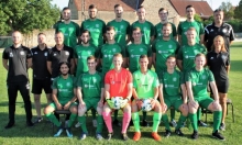 Der Kader des VfL Gundersheim für die Saison 2019/20, hinten v.l.: Marco Heinz, Tobias Müller, Fabian Schmitt, Sebastian Schröder, Marius Finger, Kai Daniel (Sportlicher Leiter). Mitte v.l.: Trainer Konstantin Sawin, Thomas Finger (Sportlicher Leiter), Kotrainer Oleg Majer, Hammoudah Mohammed Rateb, Jochen Dahlem, Jakob Goldbach, Marvin Ewald, Physiotherapeutin Claudia Diehm. Vorne v.l.: Omran Chehab, Lukas Geeb, Jonas Zentner, Stefan Weinbach, Simon Flörsch, Martin Ritter.