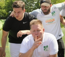 Psssst. Trainer Sascha Hofmann ist keiner, der große Töne spuckt, aber eine klare Vorstellung davon hat, wie seine Mannschaft Fußball spielen soll. Betonung auf „spielen“.. 