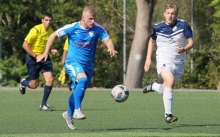 Doppelerfolg beim Saisonauftakt: Der spielende Interimscoach Kevin Frey erzielte das erste und vierte Saisontor für Aufsteiger Fortuna Mombach. 