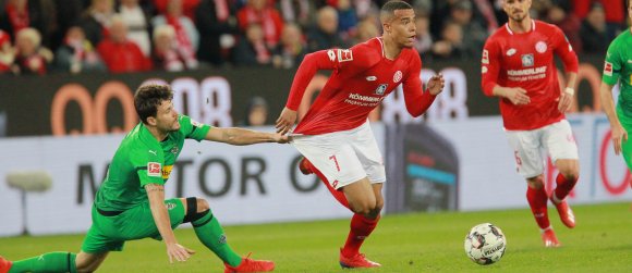 Beim jüngsten Aufeinandertreffen mit Borussia Mönchengladbach verlor Robin Quaison beinahe seine Hose und die 05er mit 0:1.