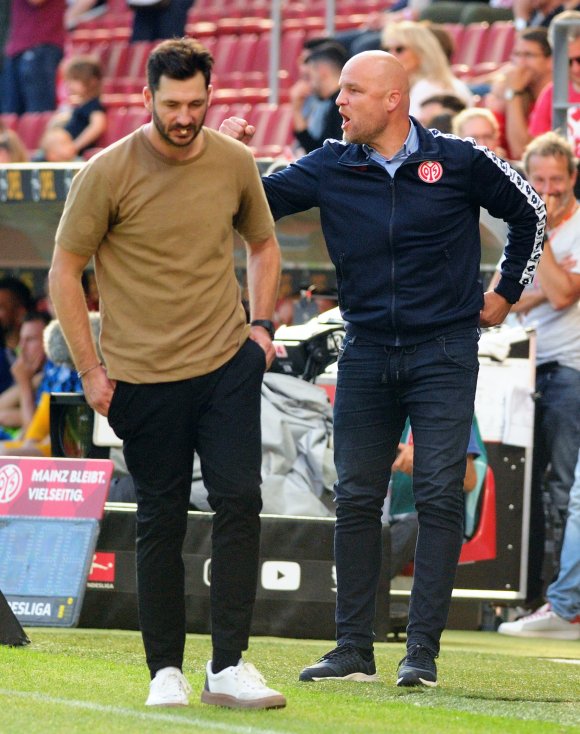Waren bedient: Trainer Sandro Schwarz und Sportvorstand Rouven Schröder.