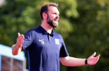 Sascha Meeth tritt mit dem TSV Schott als Tabellenführer beim SV Gonsenheim an.