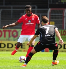 Michael Akoto war diesmal im defensiven Mitteldfeld aktiv. Trainer Bartosch Gaul kann sich den Innenverteidiger auch als Sechser vorstellen.