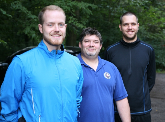Zwei, auf die der TV Nieder-Olm in der kommenden Runde bauen kann: TVN-Trainer Udo Henß (Mitte) mit den Neuzugängen Stephan Klöckner (l.) und Markus Stadelmaier. 