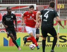 Die Defensive der U23 (Mitte: Ahmet Gürleyen) hatte beim jüngsten Gastspiel der SV Elversberg alles im Griff. Allerdings klappte auch vor dem Gästetor nicht allzu viel. 0:0 hieß es im August 2018.