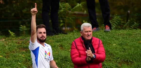 Ja, gut, da kann man mal applaudieren: Dennis Merten, 1:0-Torschütze gegen Eintracht Trier, und der SV Gonsenheim stehen mit 27 Punkten auf dem fünften Platz.