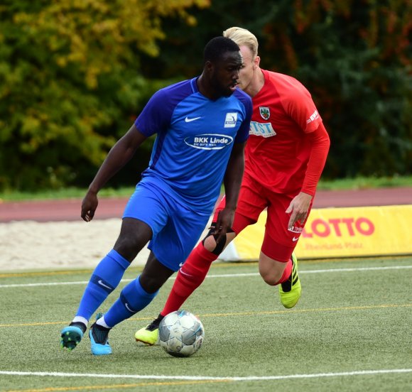 Schlenzte den Ball zum 1:0 ins lange Eck: Raphael Assibey-Mensah.