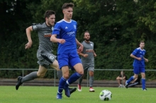 Marco Rothenburger war als Doppeltorschütze am 3:0-Hinrundensieg der TSG Bretzenheim über Fortuna Mombach beteiligt. Der Nachwuchsstürmer ist zwar erst seit dieser Woche wieder im Training, doch angesichts der Personalsituation liegt sein erster Einsatz seit Anfang September nahe.