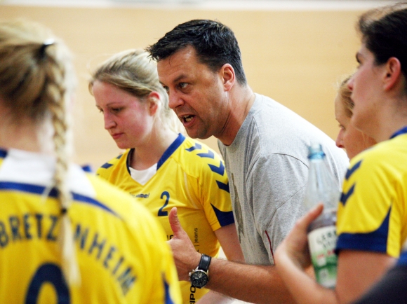 Die Arbeitsbedingungen mit einer dritten Mannschaft sind nicht so einfach: Thorsten Zacharias gibt zum Saisonende das Traineramt bei der SG Bretzenheim III auf.