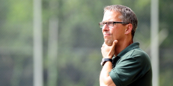 Wird das Pokalspiel aus der Ferne verfolgen: TuS-Trainer Guido Ritz.
