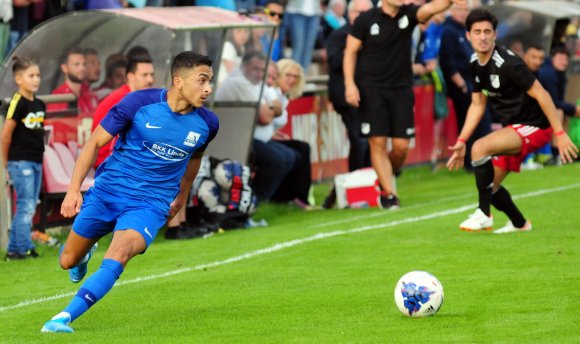 Im Hinrundenduell in Bingen setzten sich Dennis de Sousa Oelsner (l.) und der TSV Schott nach einer spektakulären Schlussphase mit 3:1 durch.