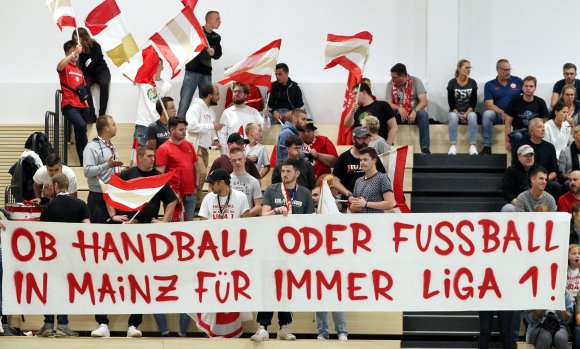Wie recht sie doch hatten, die Fans der Bundesliga-Handballerinnen des FSV Mainz 05, als sie schon am ersten Spieltag gegen den Thüringer HC ganz fest davon ausgingen, dass ihr Team den Klassenverbleib schaffen würde. 