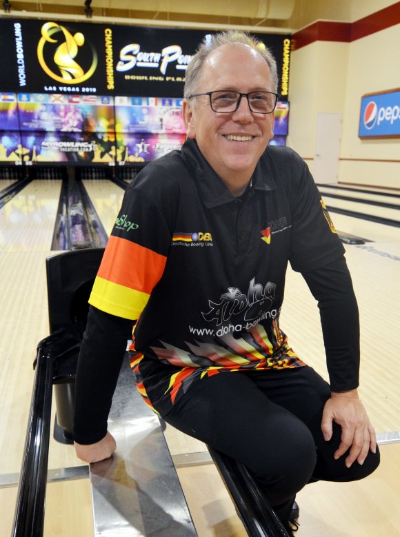 Uwe Tscharke im Oktober 2019 im South Point Bowling Center Las Vegas, dem Austragungsort der Seniorenweltmeisterschaft, bei der der Spieler des BV Moguntia Mainz zur deutschen Mannschaft gehörte.